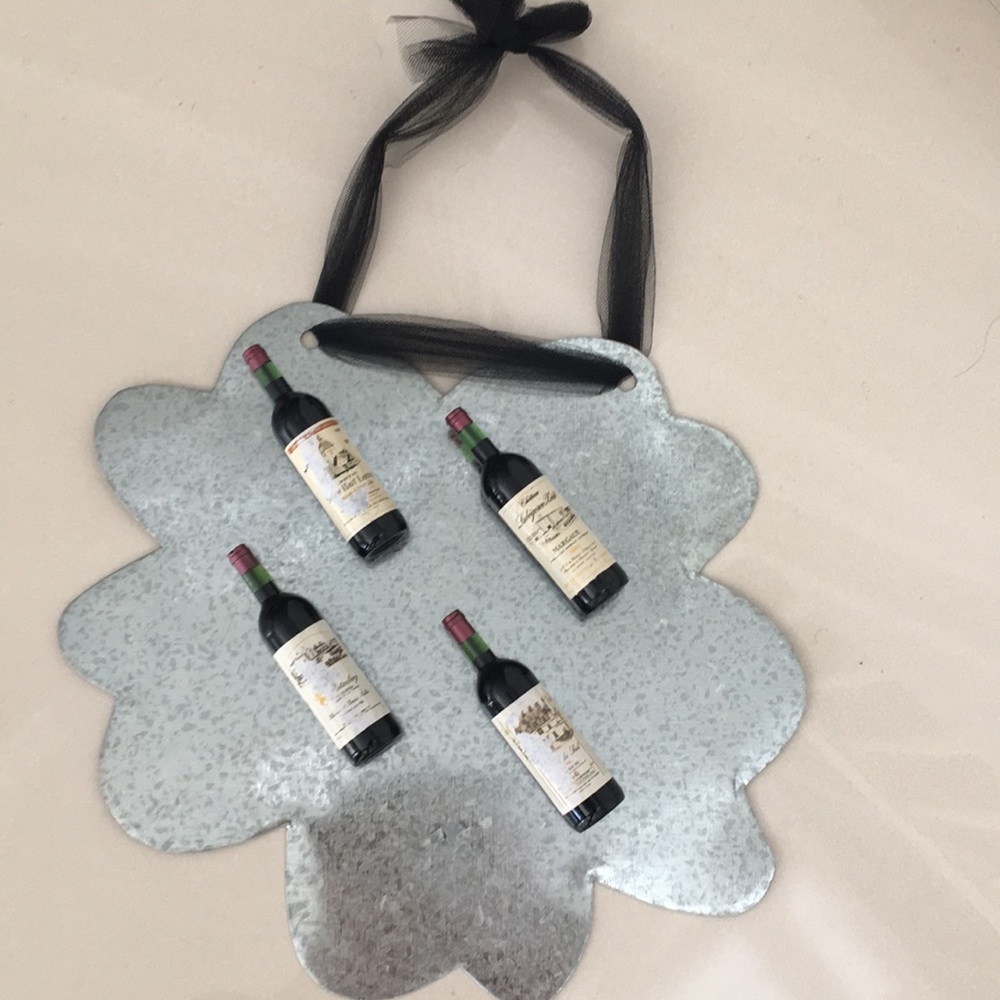 4 wine bottle magnets! With hanging metal board!